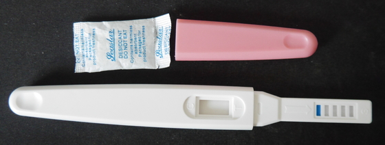 حساسية Hcg البول اختبار سريع كاسيت / شريط / قلم مجموعة 5-15 دقيقة وقت القراءة 24 شهرا